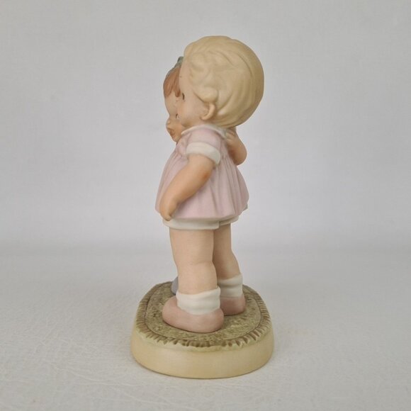 Memories Of Yesterday 527432 "Having A Good Ole Laugh" Porcelain Figurine - Picture 2 of 6